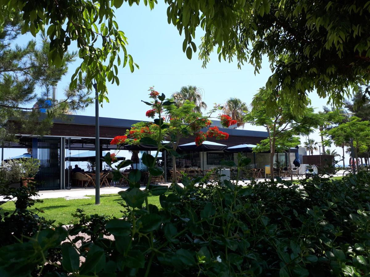 Sea Front & City Center, Amazing Sea View Limassol Bagian luar foto