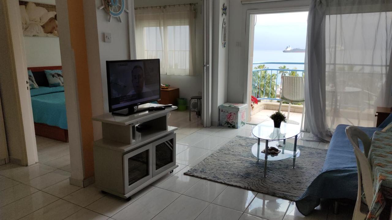 Sea Front & City Center, Amazing Sea View Limassol Bagian luar foto