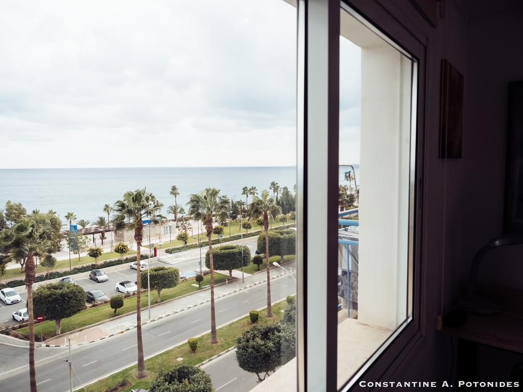 Sea Front & City Center, Amazing Sea View Limassol Bagian luar foto